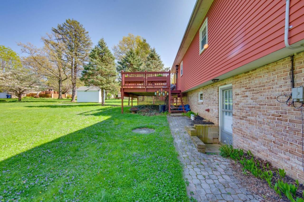 Holiday home Charming 10 Mi To Downtown Lancaster!