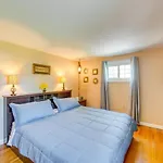 Charming Leola Home 10 Mi To Downtown Lancaster!