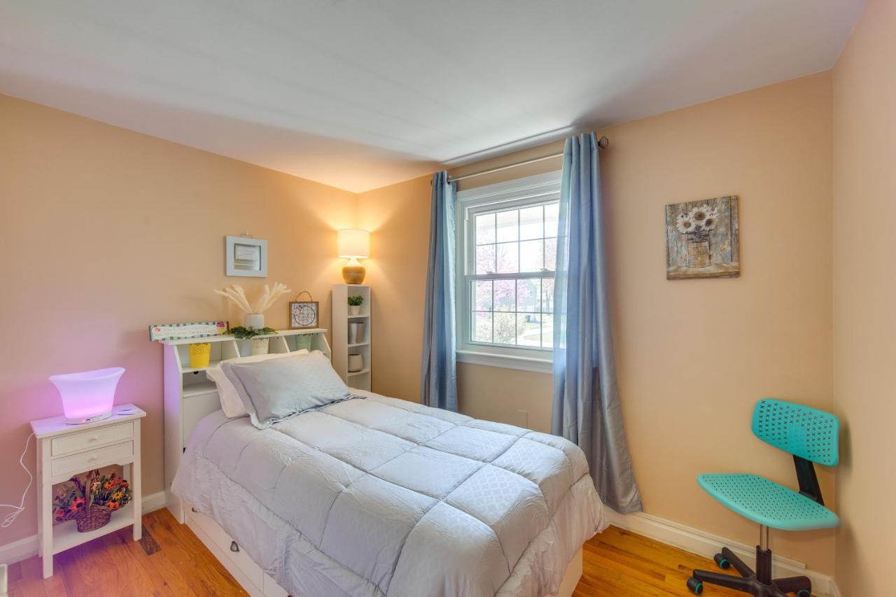 Charming 10 Mi To Downtown Lancaster!