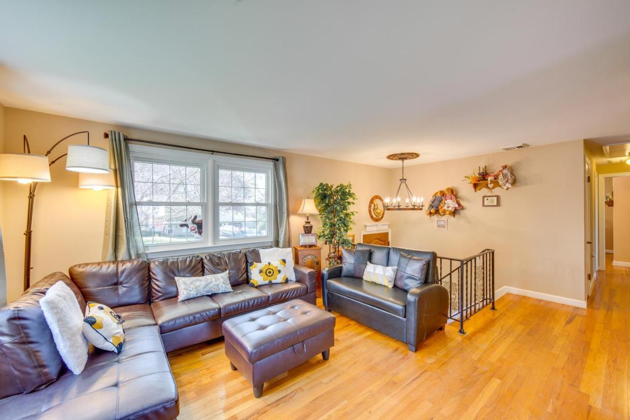 Charming 10 Mi To Downtown Lancaster!