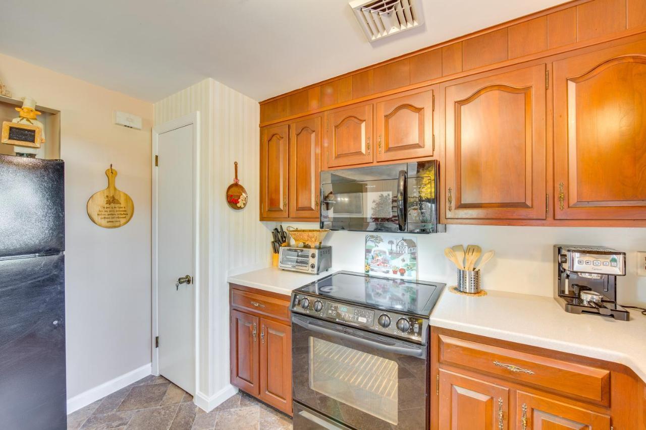 Charming 10 Mi To Downtown Lancaster! *